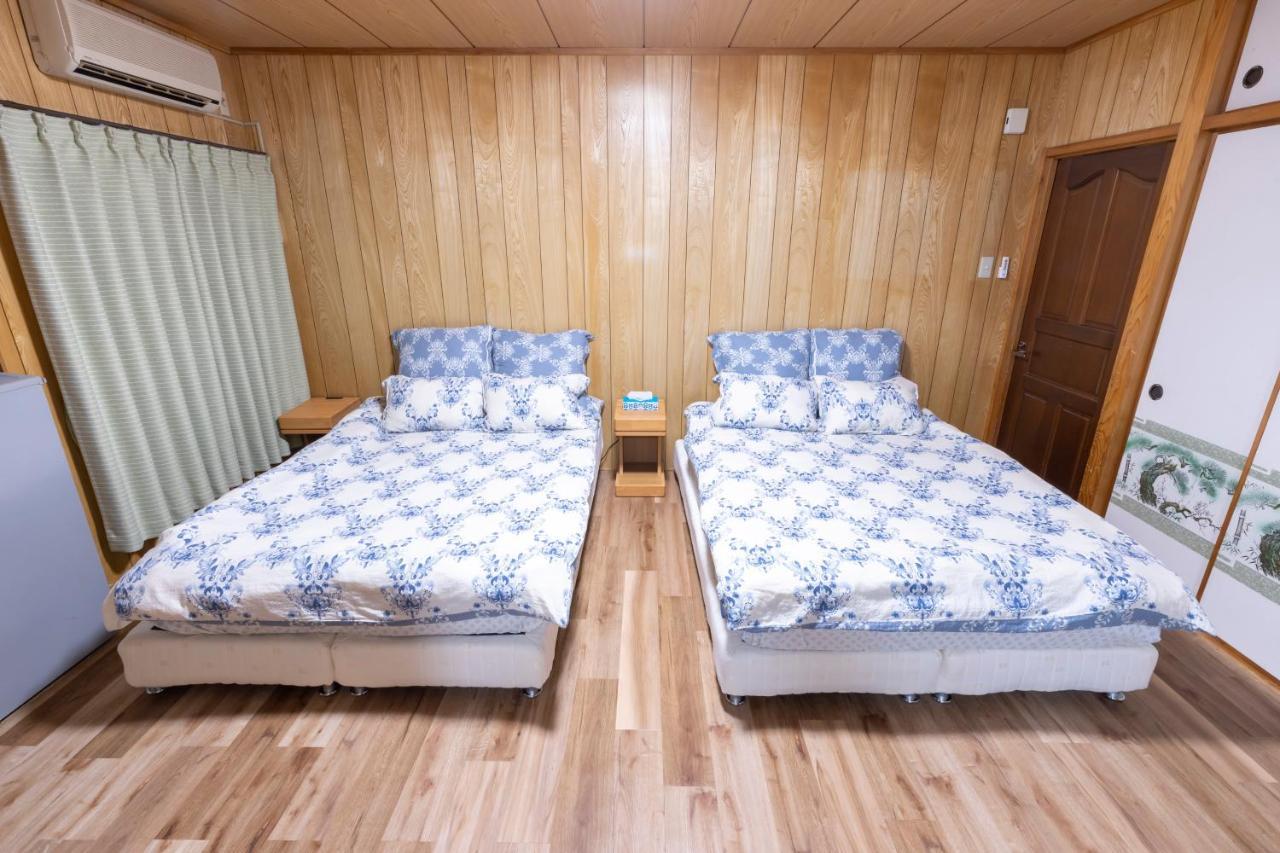 Kamekamehouse Hotell Tokashiki Exteriör bild